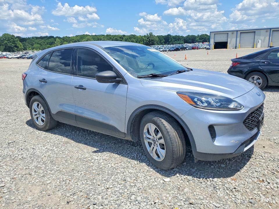 60917516 :رقم المزاد ، 1FMCU0F62NUA26284 vin ، 2022 Ford Escape مزاد بيع
