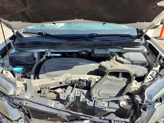 60647526 :رقم المزاد ، 5FNYF5H30JB003416 vin ، 2018 Honda Pilot مزاد بيع