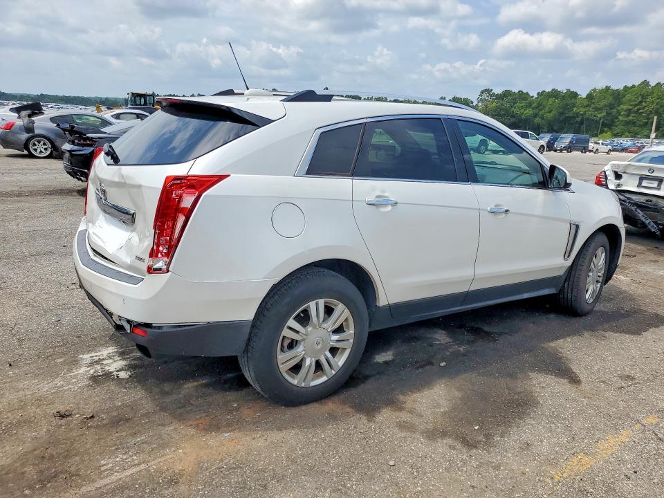 2015 Cadillac Srx მანქანა იყიდება აუქციონზე, vin: 3GYFNEE34FS611172, აუქციონის ნომერი: 63376326