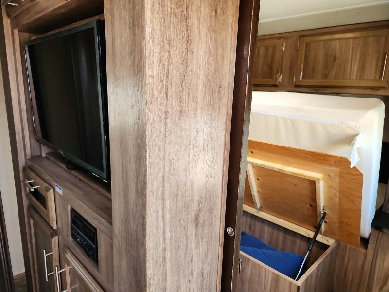 Продаж на аукціоні авто 2018 Jay Jayfeather, vin: 1UJBJ0BS7J1JY0125, номер лоту: 61164526