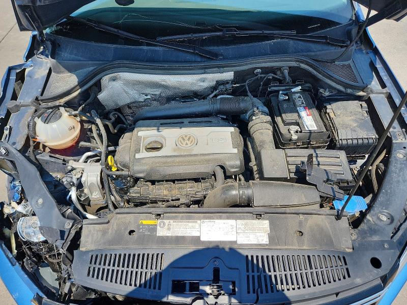 55573176 :رقم المزاد ، WVGBV7AX4HW511097 vin ، 2017 Volkswagen Tiguan مزاد بيع