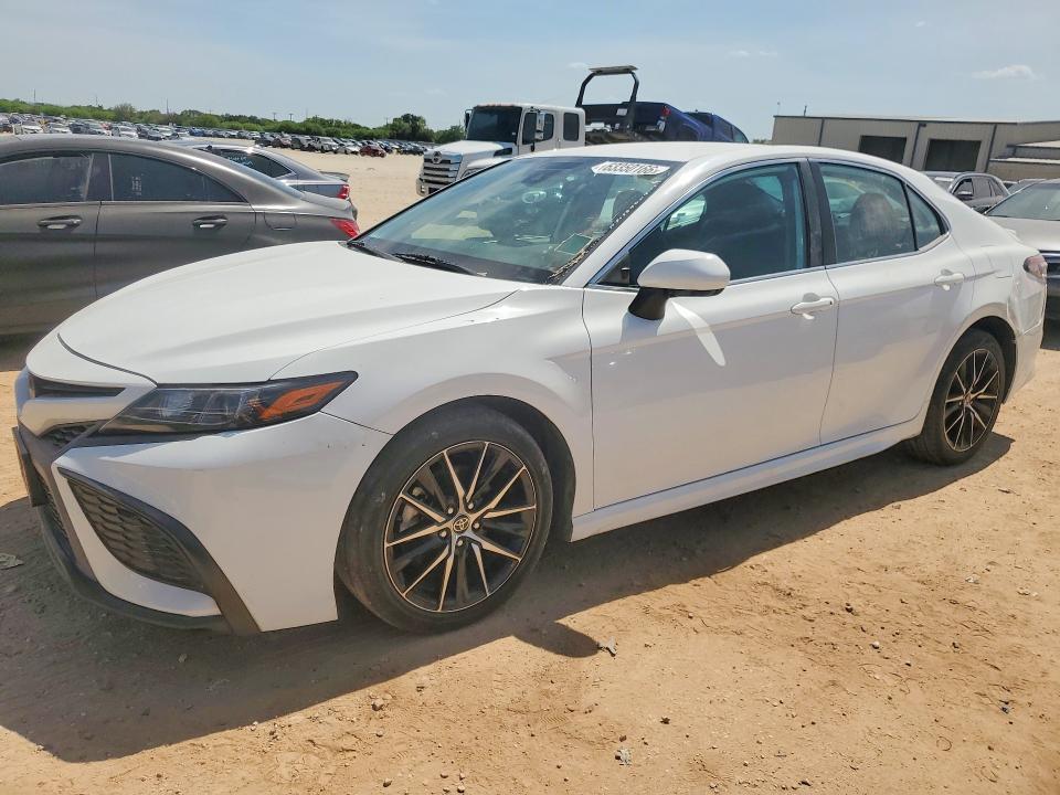 Продаж на аукціоні авто 2021 Toyota Camry, vin: 4T1G11AK1MU579205, номер лоту: 63350166