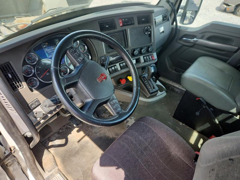 Продажа на аукционе авто 2016 Kenworth T680, vin: 1XKYA48X9GJ496336, номер лота: 61966206