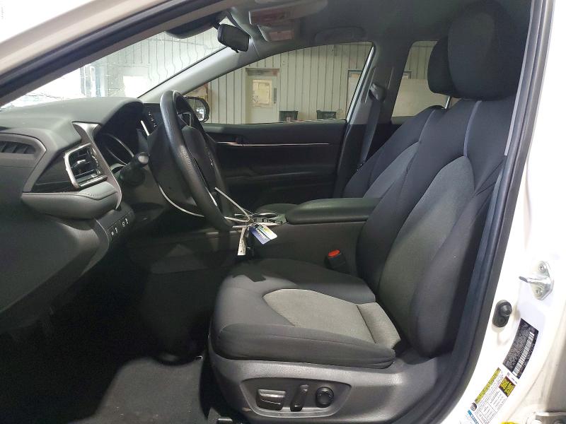 60058966 :رقم المزاد ، 4T1C11BK9NU055430 vin ، 2022 Toyota Camry مزاد بيع
