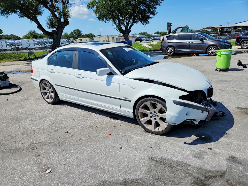 60200516 :رقم المزاد ، WBAEV53454KM36837 vin ، 2004 Bmw 330 مزاد بيع