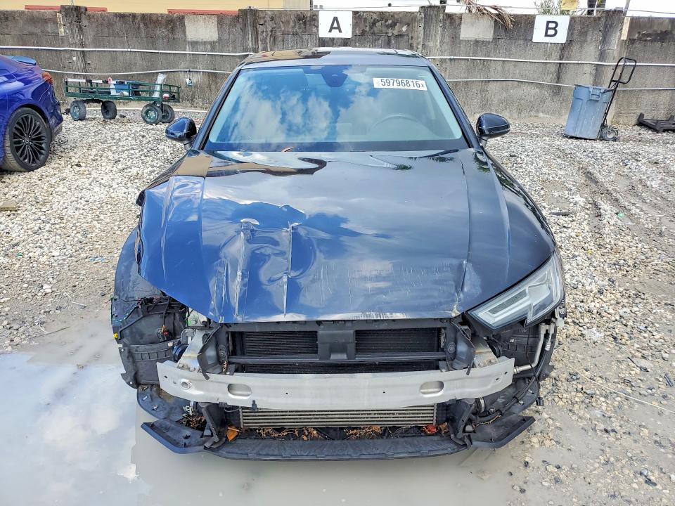 Продажа на аукционе авто 2018 Audi A4, vin: WAULMAF45JA212936, номер лота: 59796816