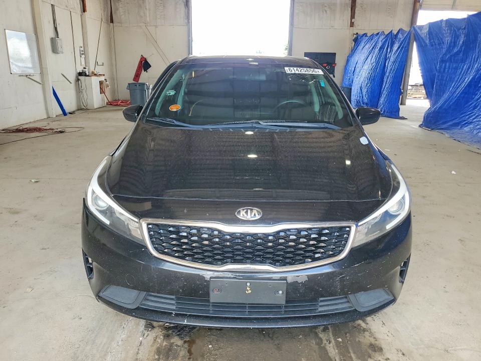 2017 Kia Forte მანქანა იყიდება აუქციონზე, vin: 3KPFK4A77HE136748, აუქციონის ნომერი: 61425856