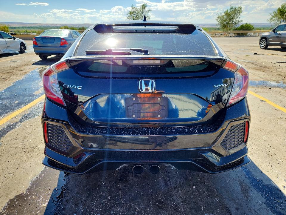 2018 Honda Civic მანქანა იყიდება აუქციონზე, vin: SHHFK7H49JU221117, აუქციონის ნომერი: 62912406