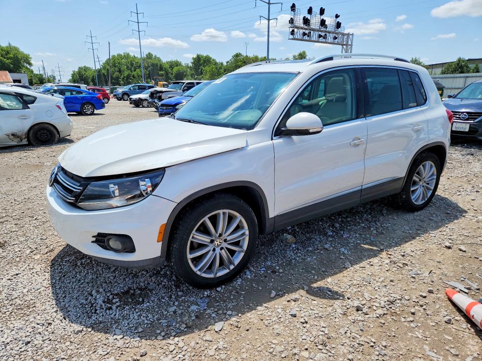 2014 Volkswagen Tiguan მანქანა იყიდება აუქციონზე, vin: WVGBV3AXXEW533092, აუქციონის ნომერი: 62311986