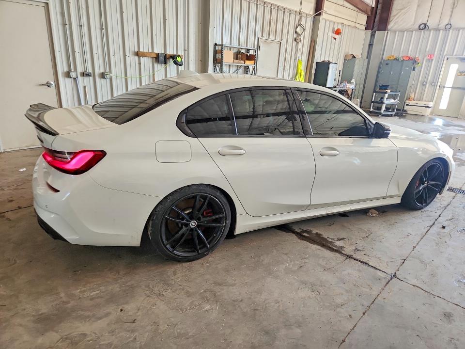 60696646 :رقم المزاد ، 3MW5U9J0XM8B61011 vin ، 2021 Bmw M340xi مزاد بيع