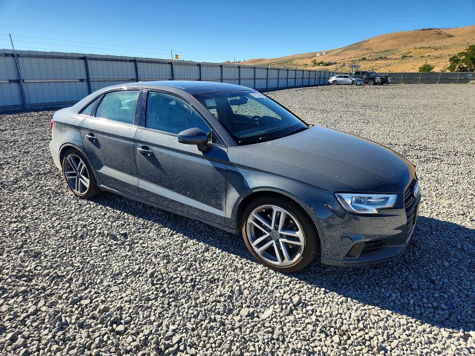 2019 Audi A3 მანქანა იყიდება აუქციონზე, vin: WAUAUGFF2KA109681, აუქციონის ნომერი: 62703456