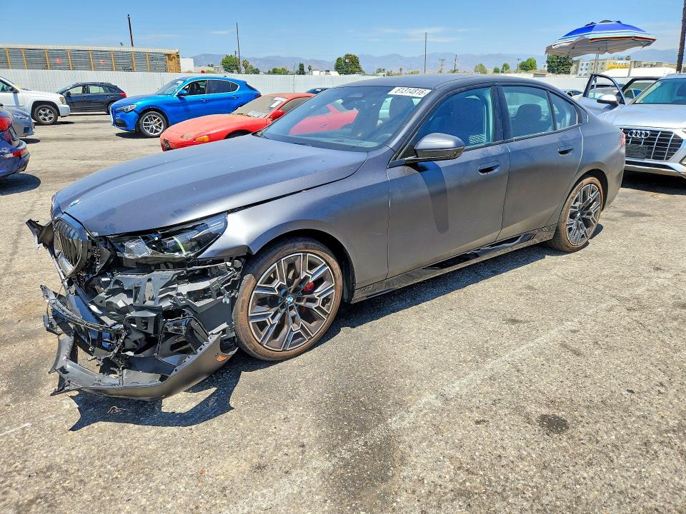 61314816 :رقم المزاد ، WBA43FJ02TCU99717 vin ، 2026 Bmw 530 مزاد بيع