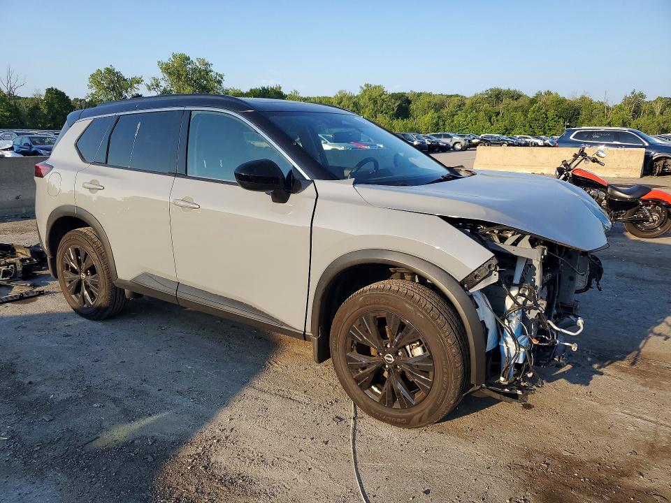 60914726 :رقم المزاد ، JN8BT3BB8PW215346 vin ، 2023 Nissan Rogue مزاد بيع