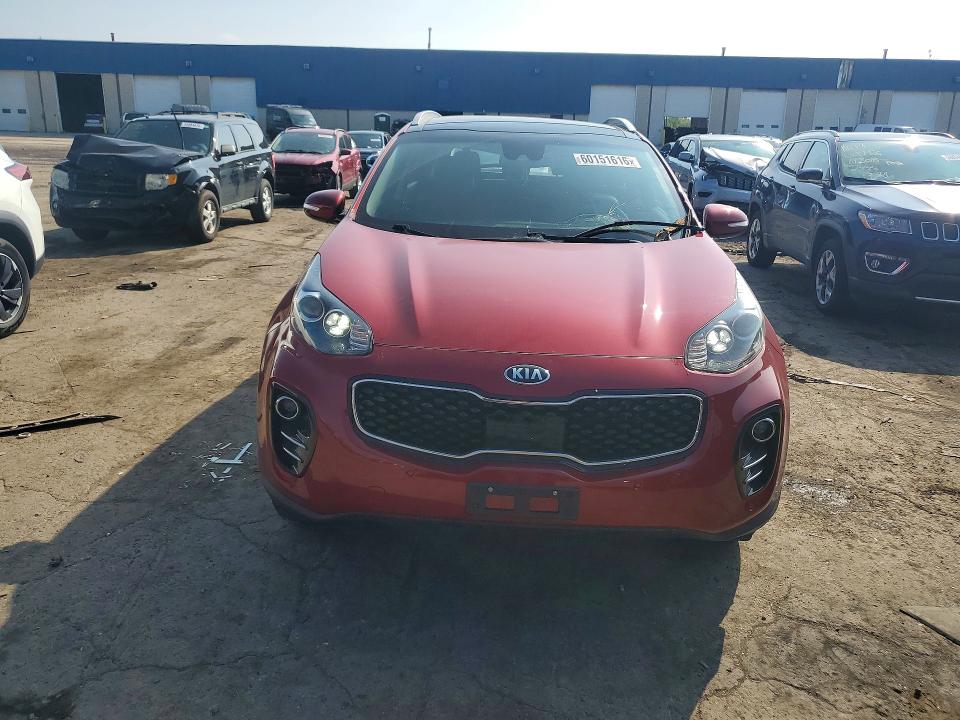 60151616 :رقم المزاد ، KNDPNCAC9H7145325 vin ، 2017 Kia Sportage مزاد بيع