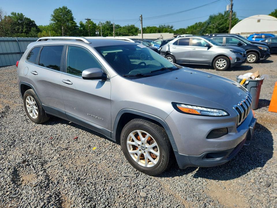 62392806 :رقم المزاد ، 1C4PJMCB3FW734542 vin ، 2015 Jeep Cherokee مزاد بيع