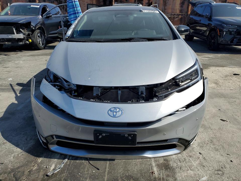 Продаж на аукціоні авто 2026 Toyota Prius Plug-in Hybrid, vin: JTDACACU0T3072111, номер лоту: 62749756