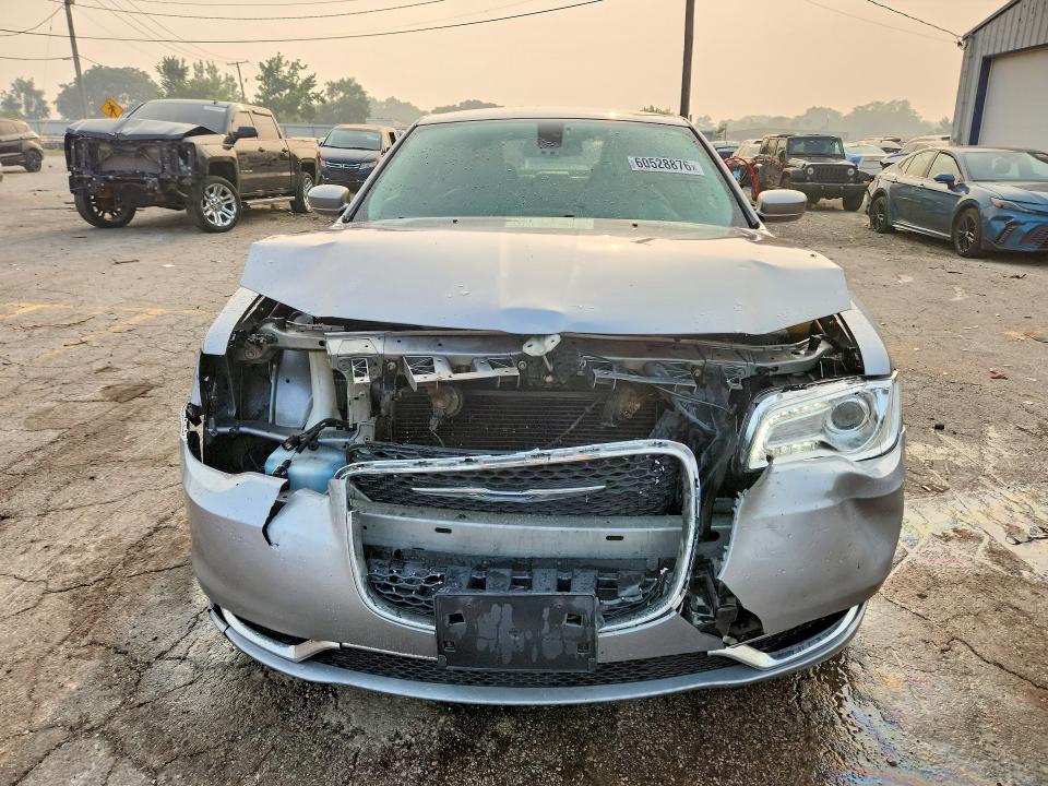Продажа на аукционе авто 2017 Chrysler 300, vin: 2C3CCAAG8HH662300, номер лота: 60528876