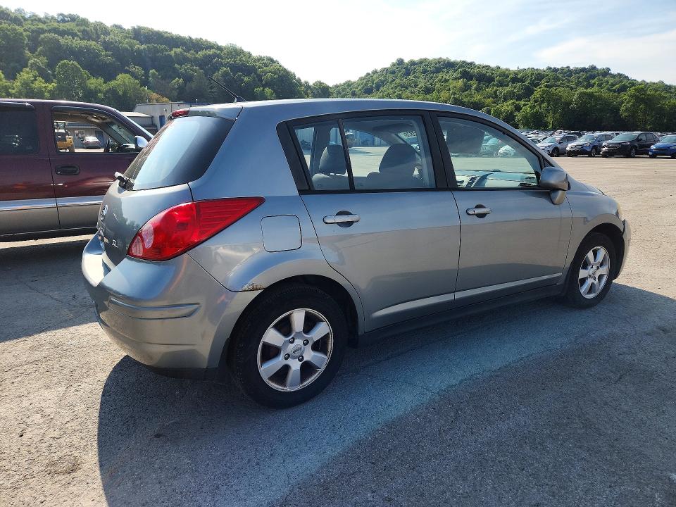 62592876 :رقم المزاد ، 3N1BC13E77L450547 vin ، 2007 Nissan Versa مزاد بيع