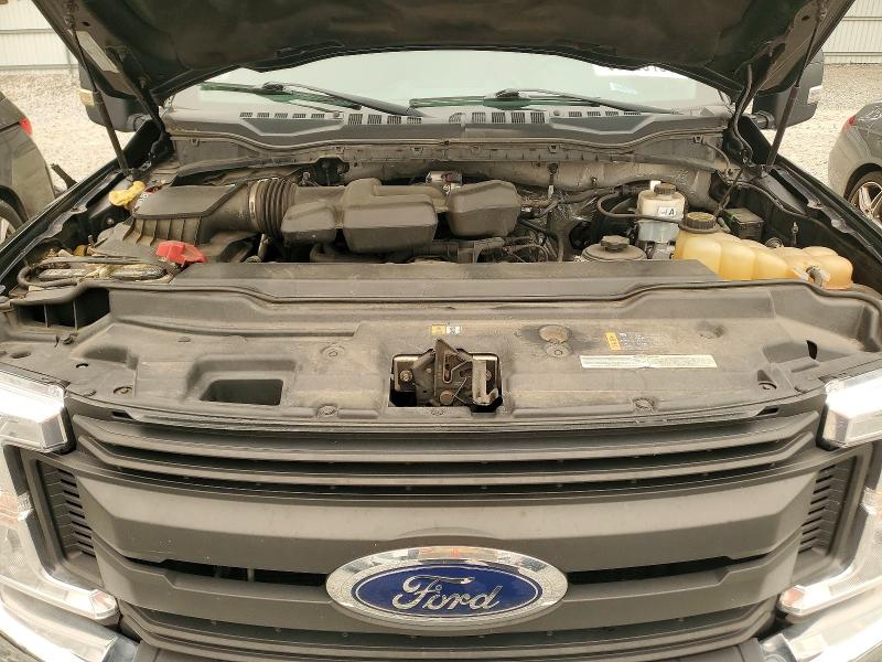 60560196 :رقم المزاد ، 1FTBF2B63HEE77007 vin ، 2017 Ford F250 مزاد بيع