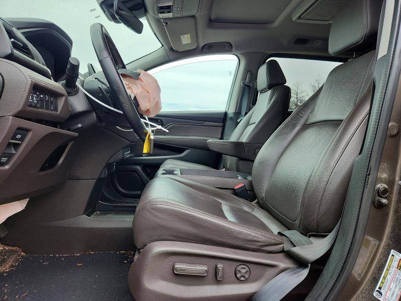 60119926 :رقم المزاد ، 5FNRL6H77JB094528 vin ، 2018 Honda Odyssey مزاد بيع