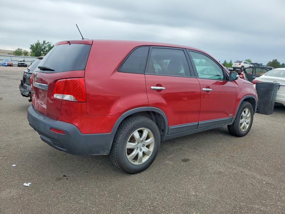 2011 Kia Sorento მანქანა იყიდება აუქციონზე, vin: 5XYKTCA14BG079128, აუქციონის ნომერი: 59888546