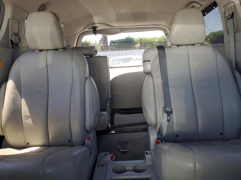 60200276 :رقم المزاد ، 5TDYK3DC2CS276068 vin ، 2012 Toyota Sienna مزاد بيع