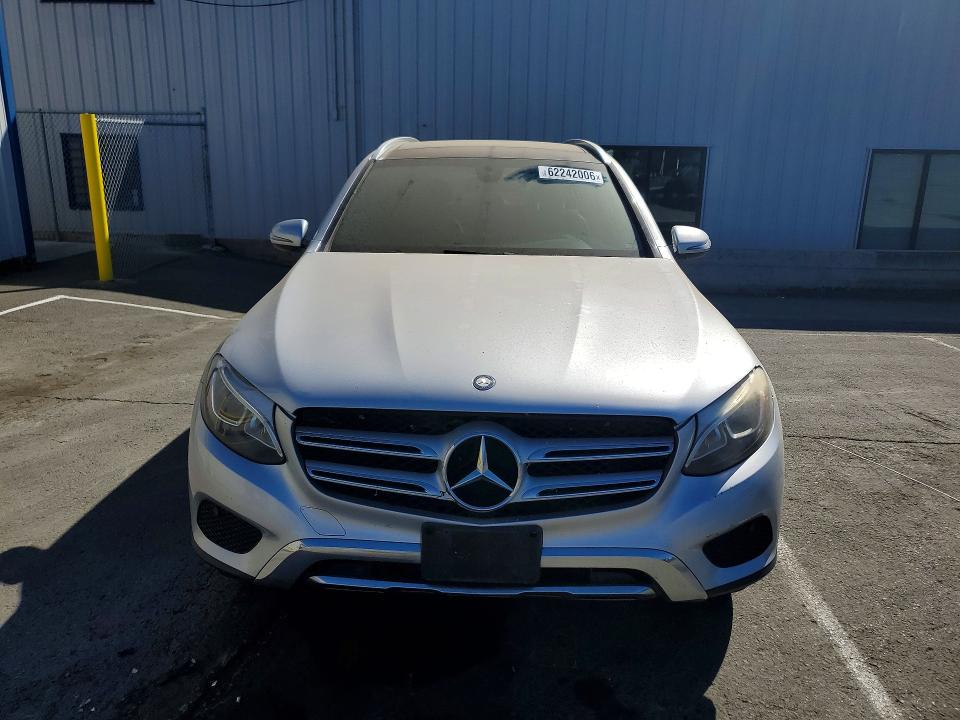 62242006 :رقم المزاد ، WDC0G4JB9HF141297 vin ، 2017 Mercedes-benz Glc مزاد بيع