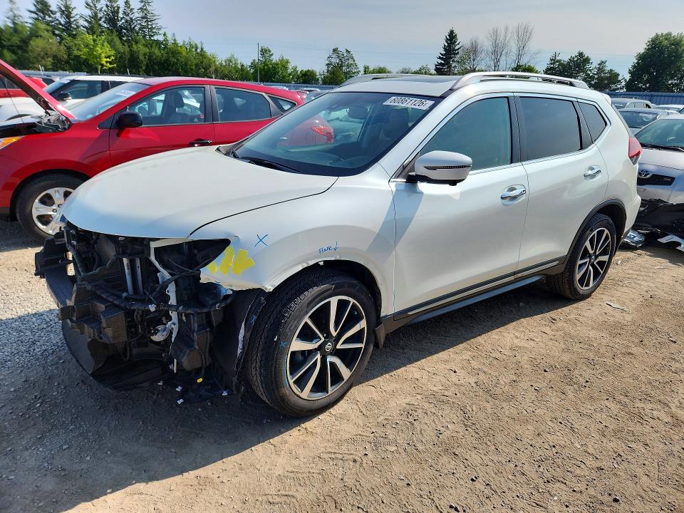 60861126 :رقم المزاد ، 5N1AT2MV6JC701988 vin ، 2018 Nissan Rogue مزاد بيع