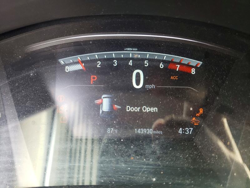 61704786 :رقم المزاد ، 7FARW2H5XJE039204 vin ، 2018 Honda Cr-v مزاد بيع