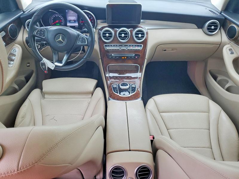 60485286 :رقم المزاد ، WDC0G4JBXJV021360 vin ، 2018 Mercedes-benz Glc مزاد بيع