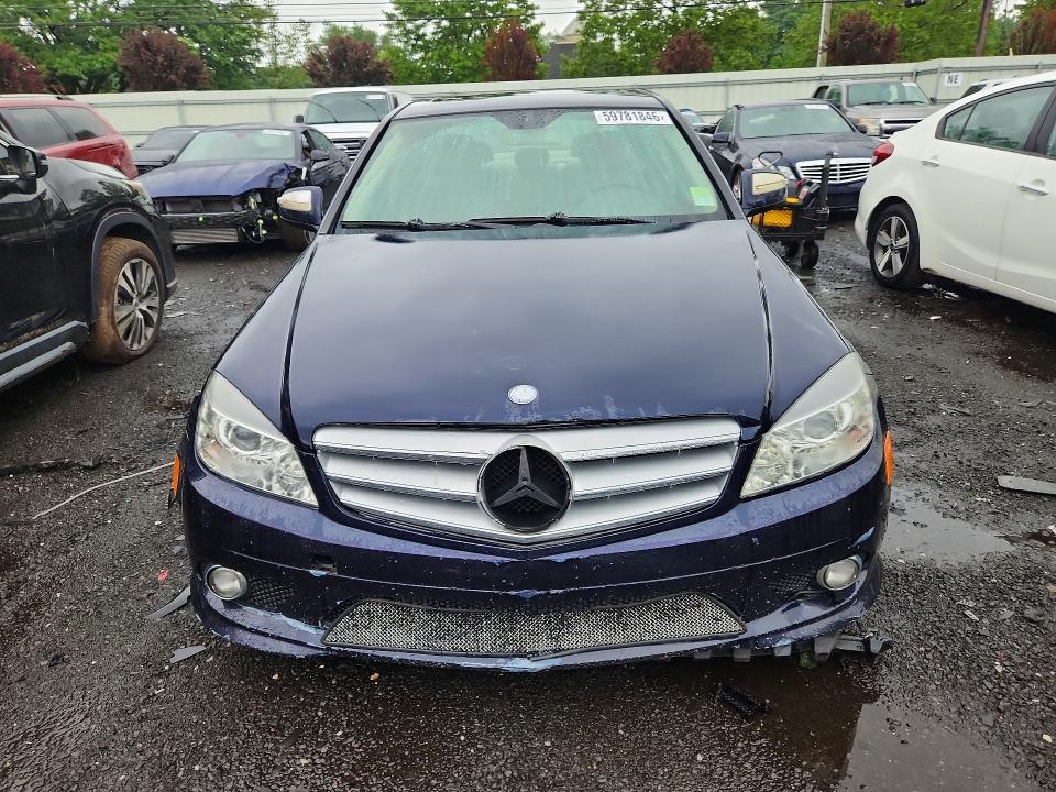 59781846 :رقم المزاد ، WDDGF81X29R084506 vin ، 2009 Mercedes-benz C مزاد بيع