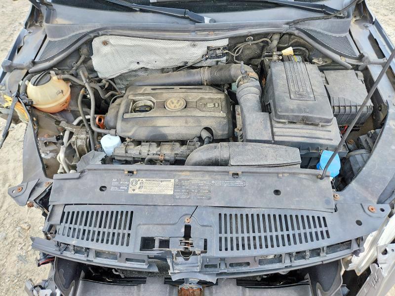 62823676 :رقم المزاد ، WVGBV7AX0AW524449 vin ، 2010 Volkswagen Tiguan مزاد بيع