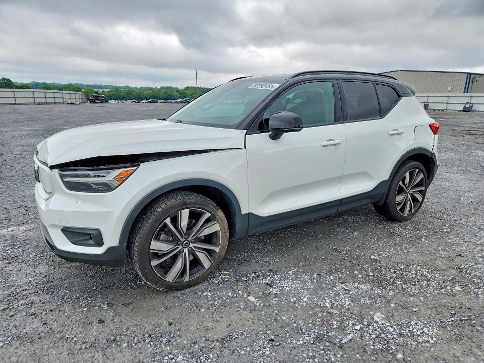 Продажа на аукционе авто 2021 Volvo Xc40, vin: YV4ED3UR7M2536343, номер лота: 62890406