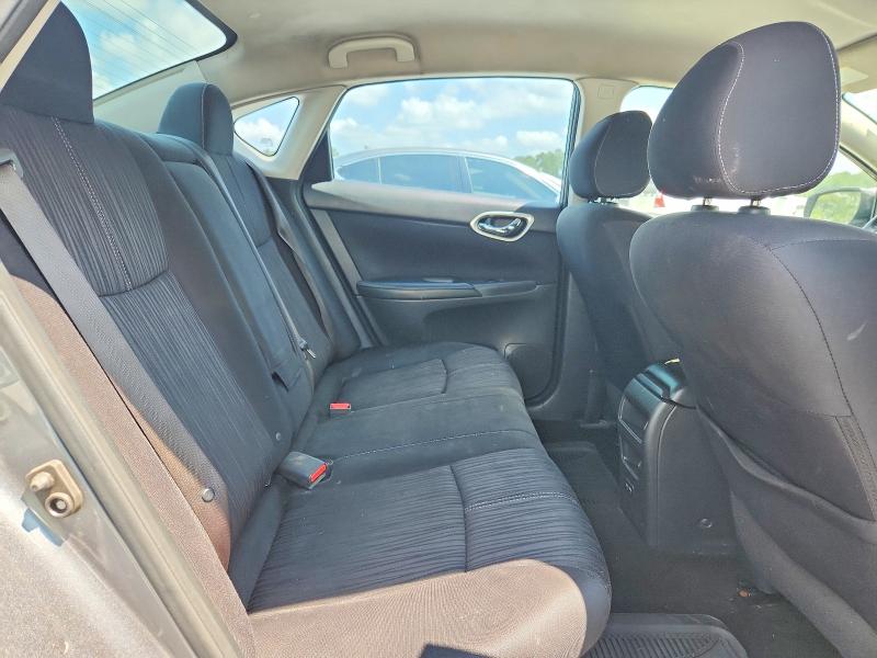 2018 Nissan Sentra მანქანა იყიდება აუქციონზე, vin: 3N1AB7AP0JY267135, აუქციონის ნომერი: 61599066