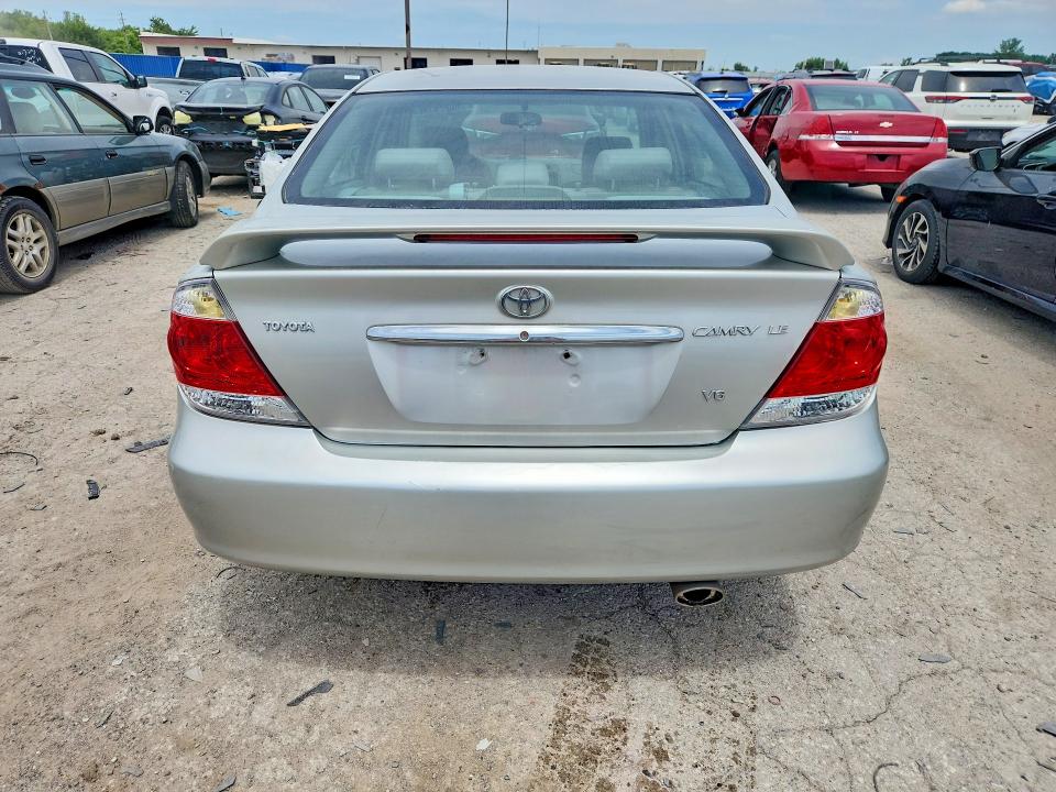 2005 Toyota Camry მანქანა იყიდება აუქციონზე, vin: 4T1BF32K35U614334, აუქციონის ნომერი: 60229186