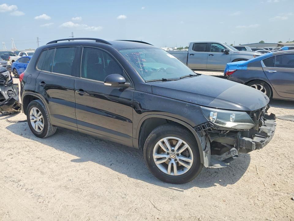 62146086 :رقم المزاد ، WVGBV7AX2FW553488 vin ، 2015 Volkswagen Tiguan مزاد بيع