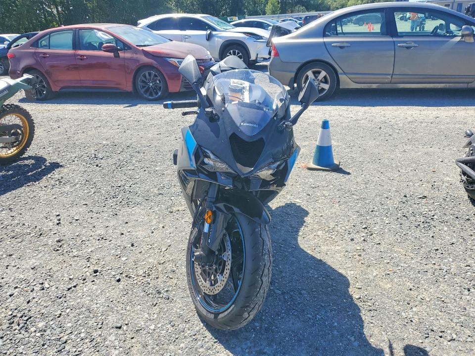 62353246 :رقم المزاد ، JKBZXJJ15SA026855 vin ، 2025 Kawasaki Zx636 مزاد بيع