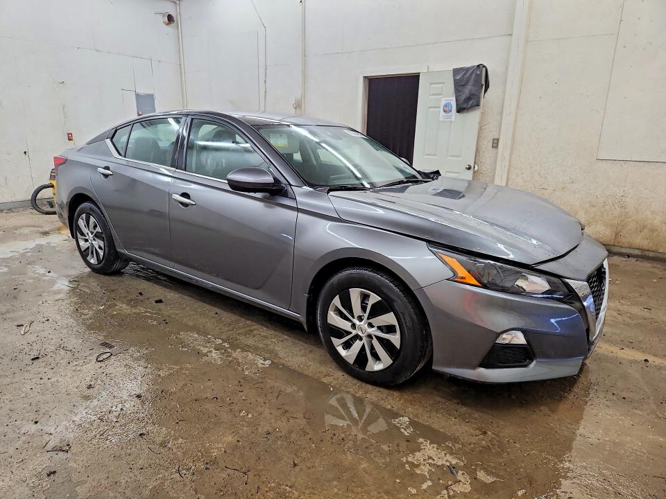 Продаж на аукціоні авто 2022 Nissan Altima, vin: 1N4BL4BVXNN366287, номер лоту: 62324996