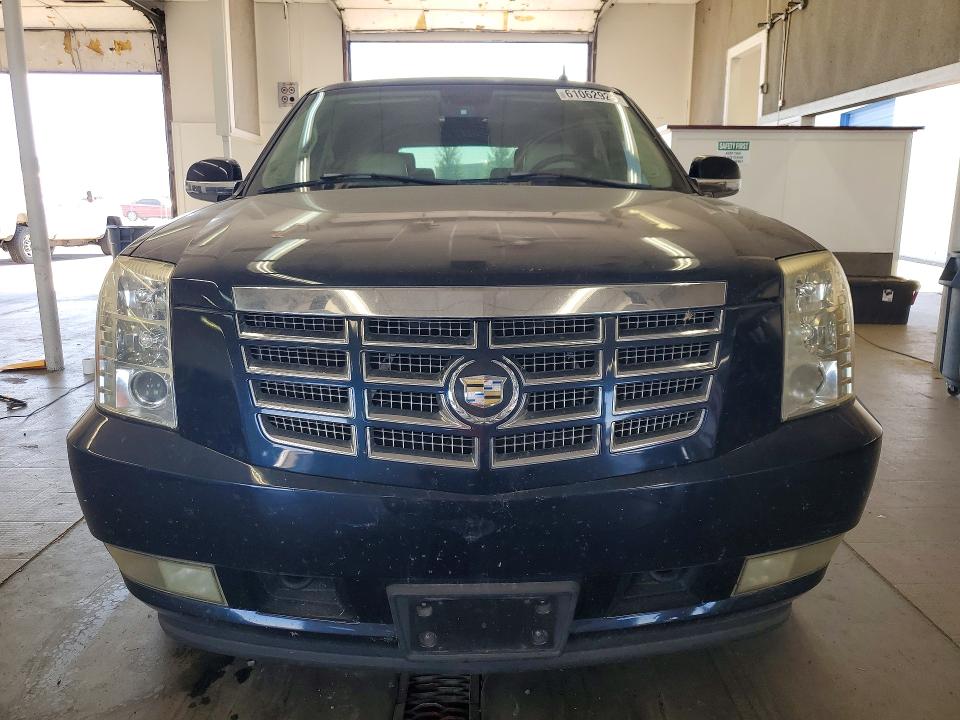 61062926 :رقم المزاد ، 1GYEC63807R289088 vin ، 2007 Cadillac Escalade مزاد بيع