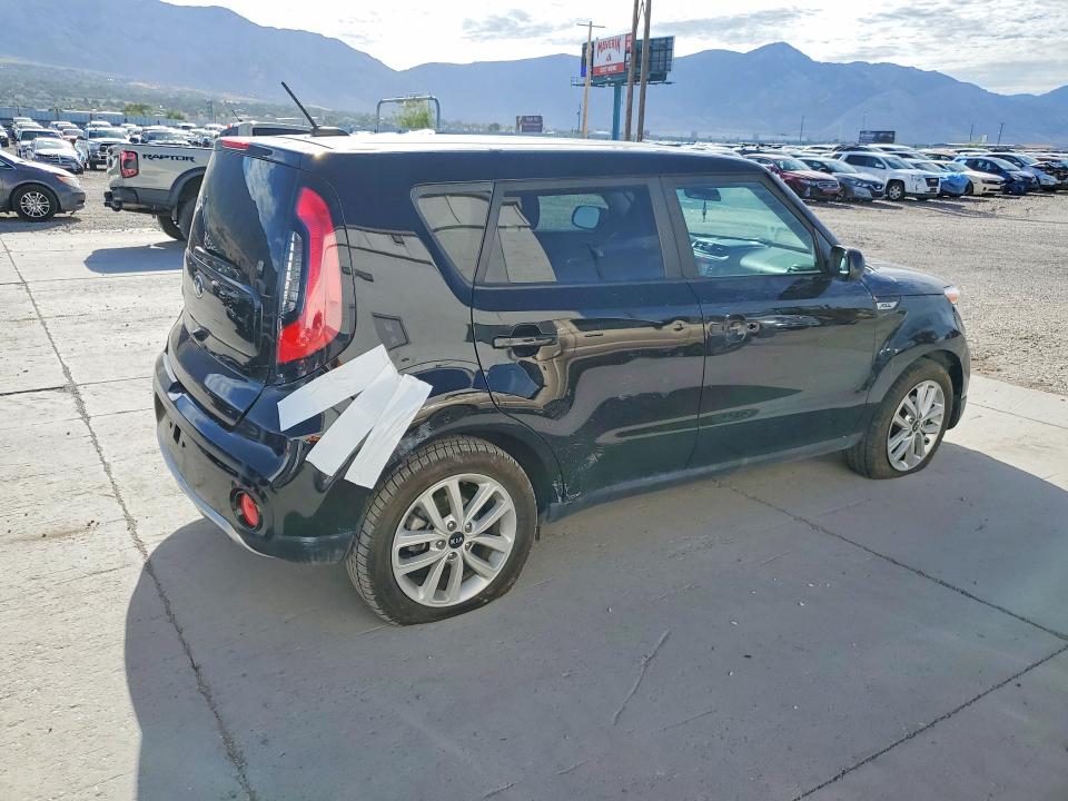 Продажа на аукционе авто 2018 Kia Soul, vin: KNDJP3A54J7531870, номер лота: 85965395