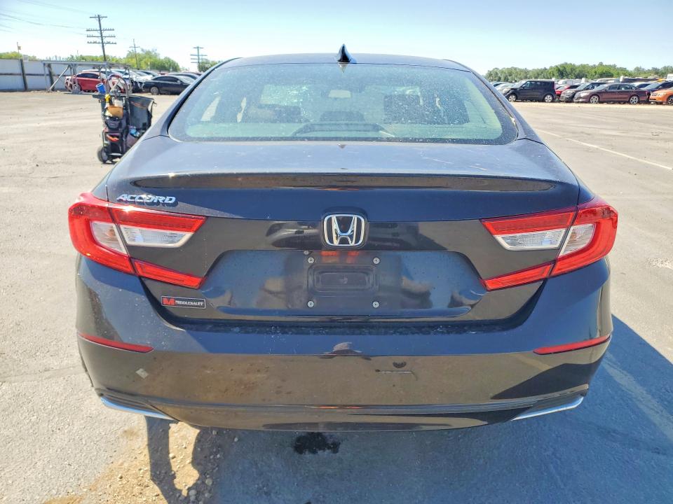 2018 Honda Accord მანქანა იყიდება აუქციონზე, vin: 1HGCV1F15JA001193, აუქციონის ნომერი: 60323426