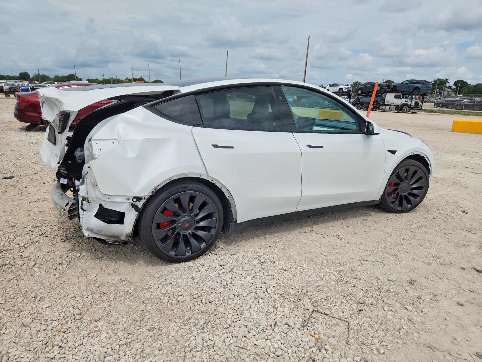 2024 Tesla Model Y მანქანა იყიდება აუქციონზე, vin: 7SAYGDEF9RF040825, აუქციონის ნომერი: 63289086