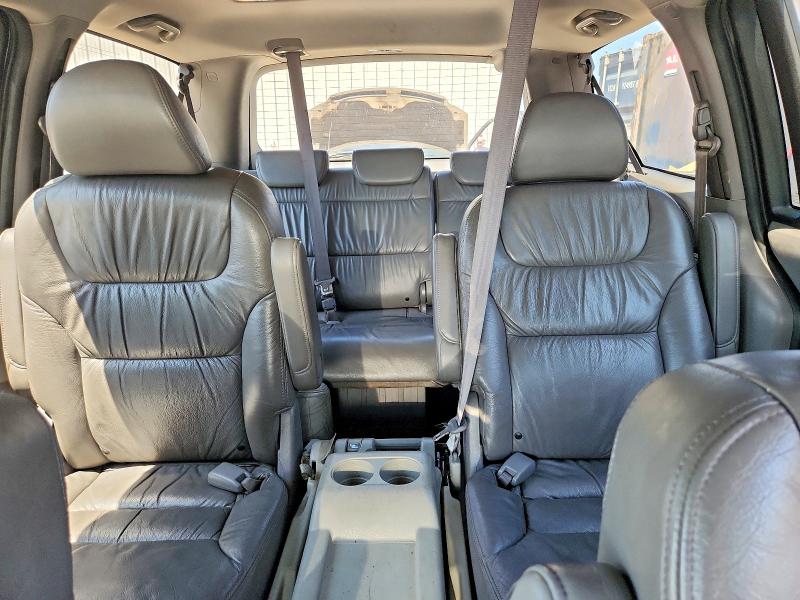 60689716 :رقم المزاد ، 5FNRL3H71AB001470 vin ، 2010 Honda Odyssey مزاد بيع