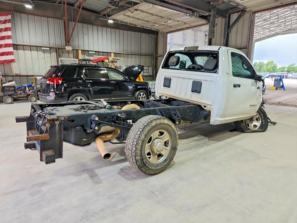 60163556 :رقم المزاد ، 3C7WR8AL0MG601498 vin ، 2021 Ram 3500 مزاد بيع