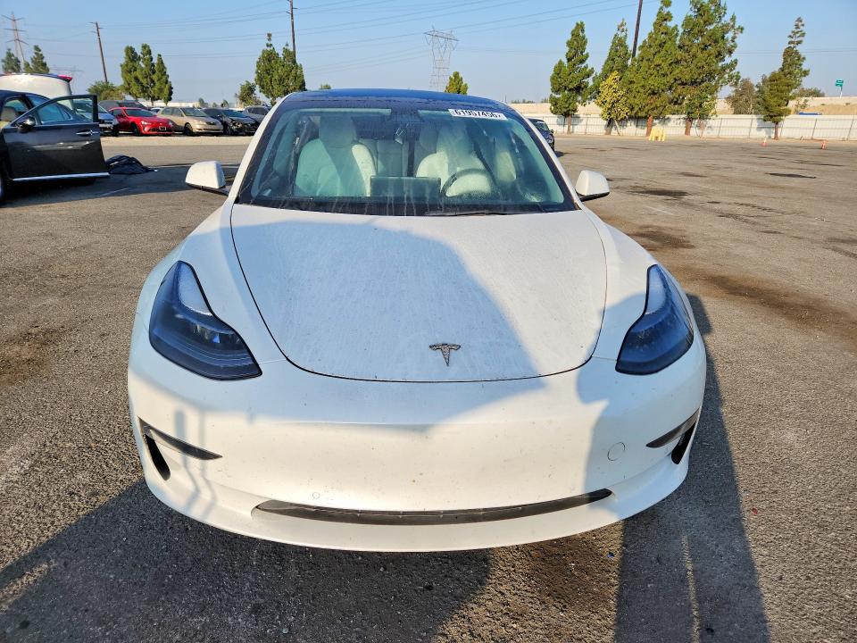 61957456 :رقم المزاد ، 5YJ3E1EA7NF124510 vin ، 2022 Tesla Model 3 مزاد بيع