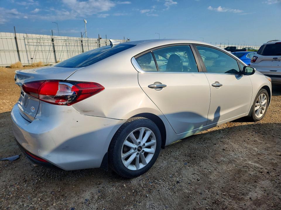 63153066 :رقم المزاد ، 3KPFL4A83HE088736 vin ، 2017 Kia Forte مزاد بيع