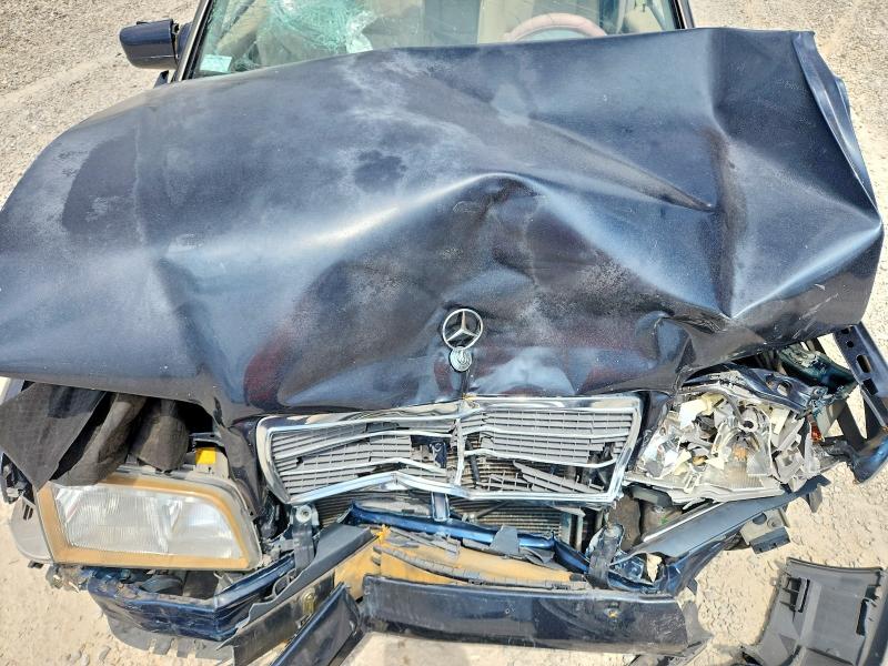 1998 Mercedes-benz C მანქანა იყიდება აუქციონზე, vin: WDBHA23G6WA594387, აუქციონის ნომერი: 62721806