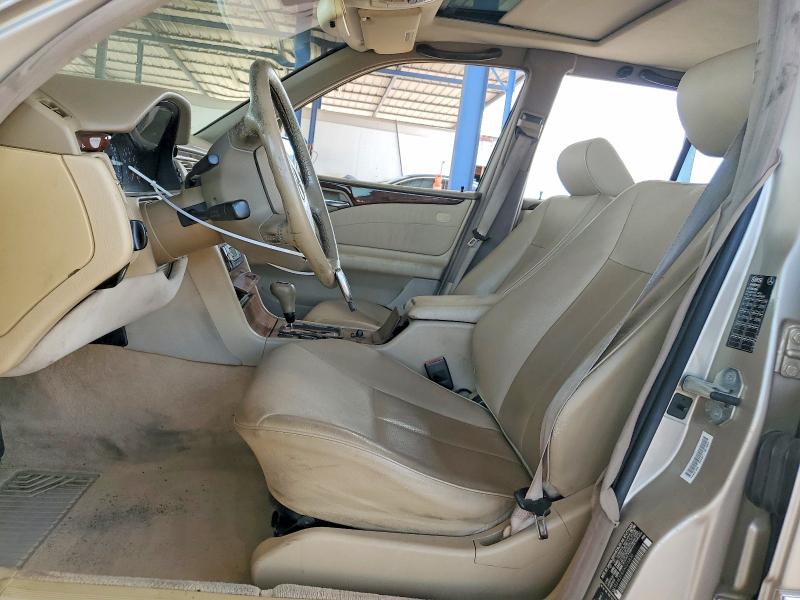 61639356 :رقم المزاد ، WDBJH82F8XX026830 vin ، 1999 Mercedes-benz E مزاد بيع