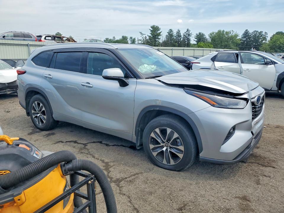 Aukcja sprzedaży 2022 Toyota Highlander Hybrid, vin: 5TDGBRCH5NS538843, numer aukcji: 61206726