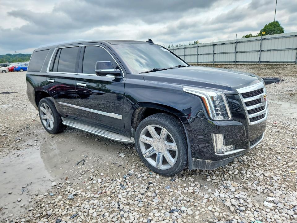 2015 Cadillac Escalade მანქანა იყიდება აუქციონზე, vin: 1GYS3MKJ7FR559640, აუქციონის ნომერი: 62578106